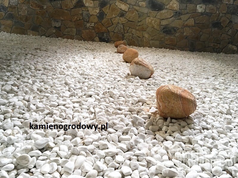 otoczak-sniezno-bialy-cristal-white-grecki-thassos-sklep-kamienogrodowy-2.JPG