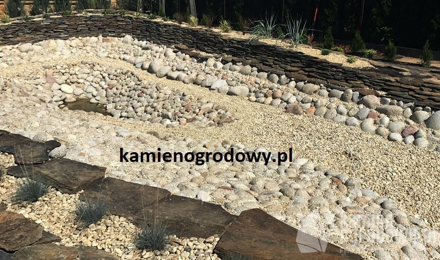 otoczak-granitowy-kamien-do-oczka-wodnego-sucha-rzeka-sklep-kamienogrodowy-1.JPG