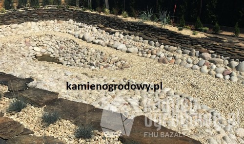 otoczak-granitowy-kamien-do-oczka-wodnego-sucha-rzeka-sklep-kamienogrodowy-1.JPG