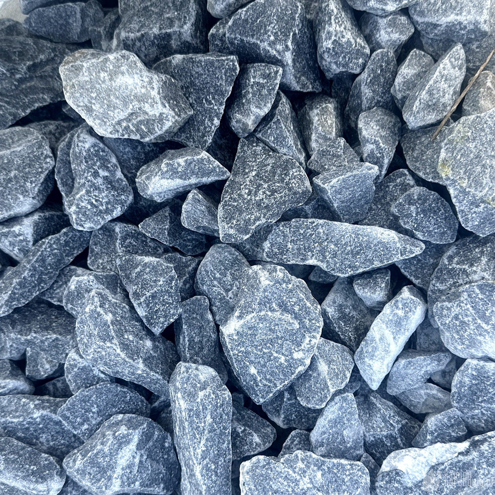 grys-szary-ozdobny-silver-gray-32-64-sklep-kamienogrodowy.JPG