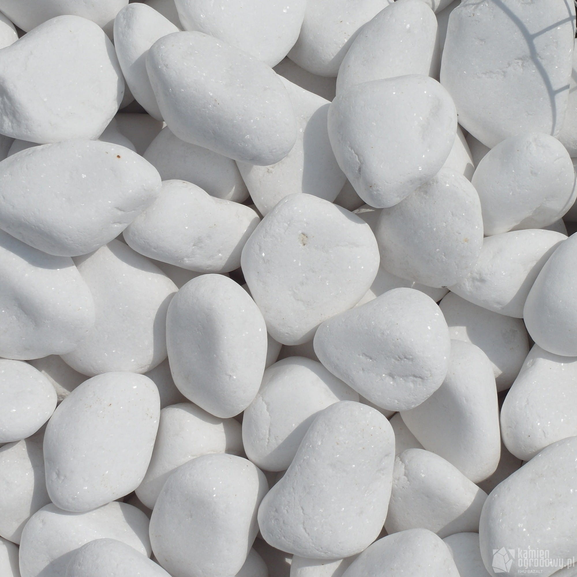 otoczak-sniezno-bialy-cristal-white-thassos-4-8cm-sklep-kamienogrodowy.JPG