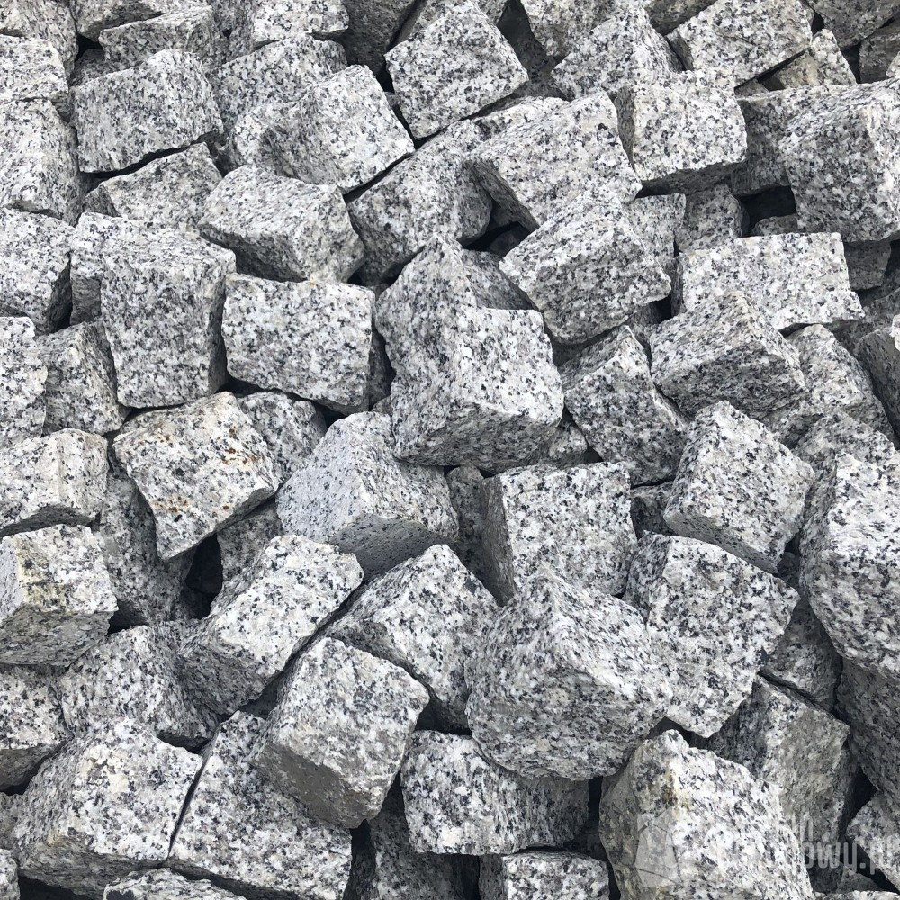 kostka-granitowa-szara-lupana-4-6cm-sklep-kamienogrodowy.JPG