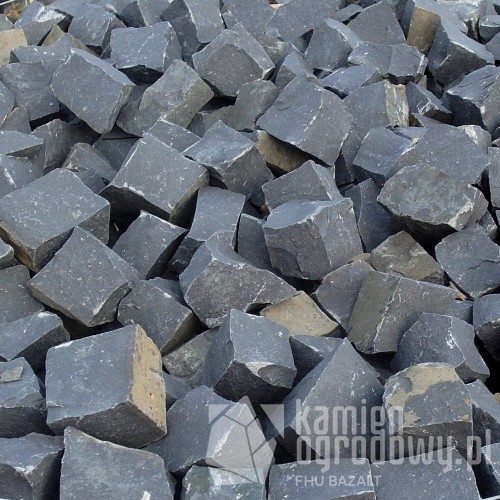 kostka-bazaltowa-czarna-lupana-5-5cm-sklep-kamienogrodowy.JPG