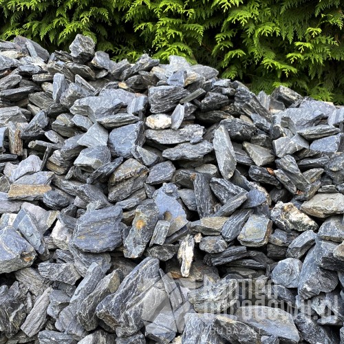 kamien-na -skarpe-kora-czarna_lupkowa-filitowa-grafitowa-30-60mm-sklep-kamienogrodowy.JPG