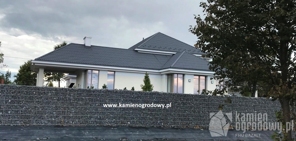 kamien-do gabionow-grafitowy-skalka-czarna-bazaltowa-sklep-kamienogrodowy-1c.JPG