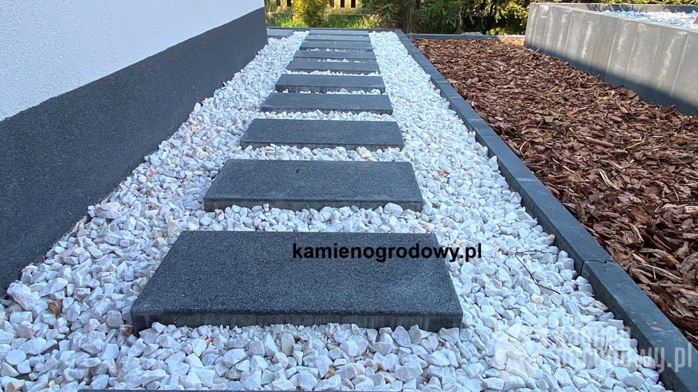 grys-ozdobny-bialy-zwir-grecki-kamien-White-angel-16-30-sklep-kamienogrodowy-2.JPG